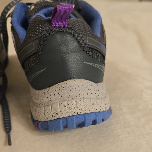 Skechers Black and Blue Women's Sneakers - Picture 14 of 16